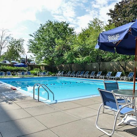 فندق Courtyard By Marriott New York Laguardia Airport المظهر الخارجي الصورة