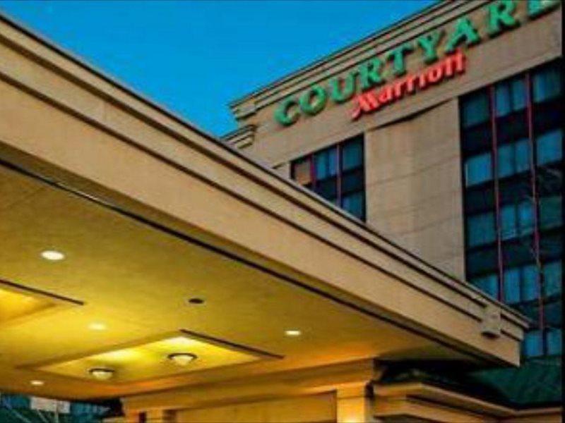 فندق Courtyard By Marriott New York Laguardia Airport المظهر الخارجي الصورة