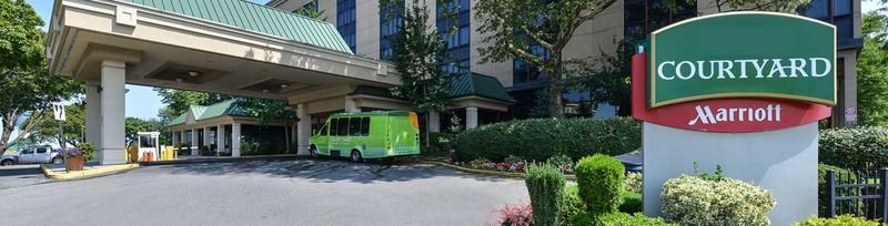 فندق Courtyard By Marriott New York Laguardia Airport المظهر الخارجي الصورة
